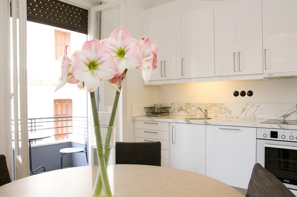 Bauhaus Building With Green Roof Top Terrace - Ep16 Apartamento Atenas Exterior foto